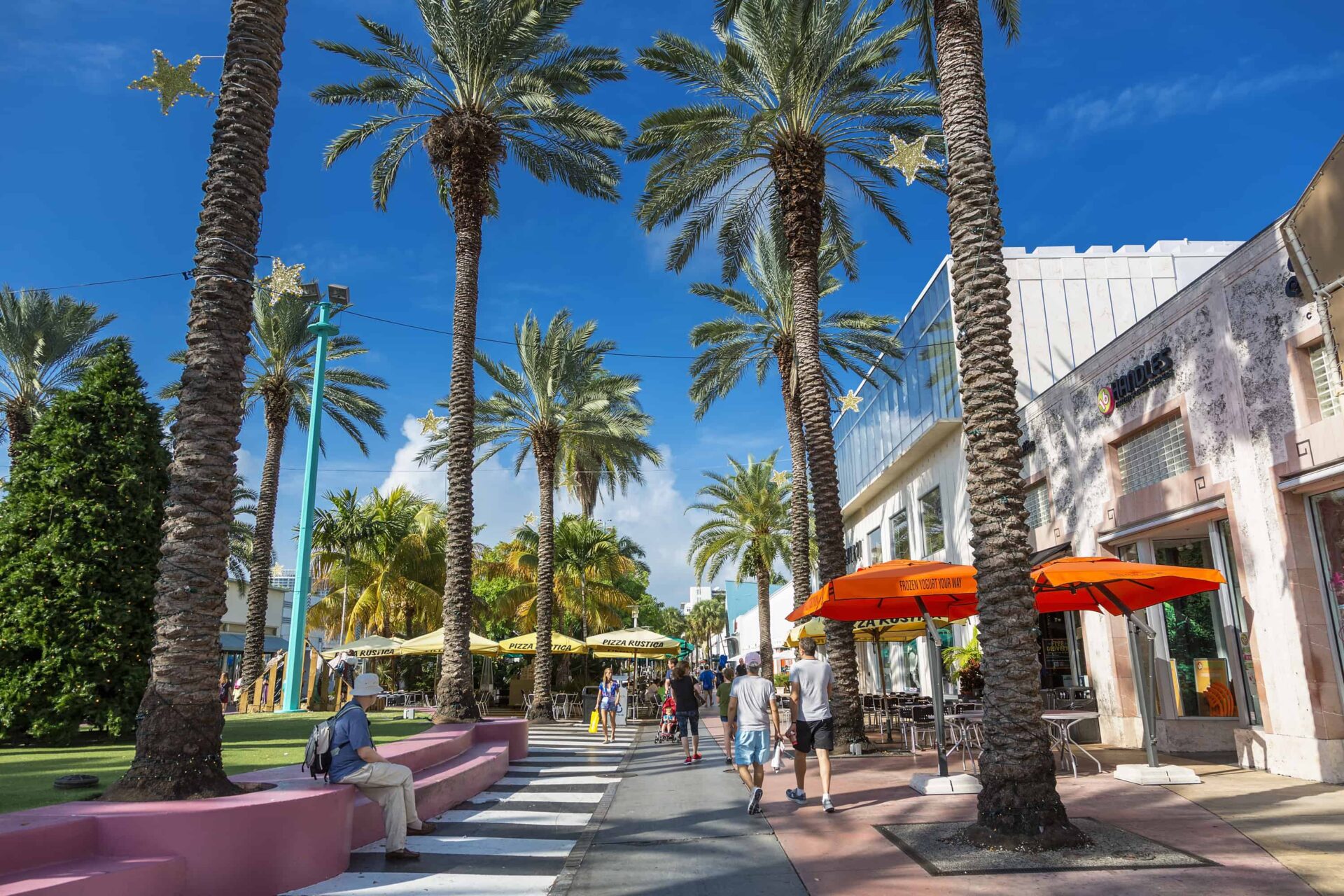 LINCOLN ROAD MALL