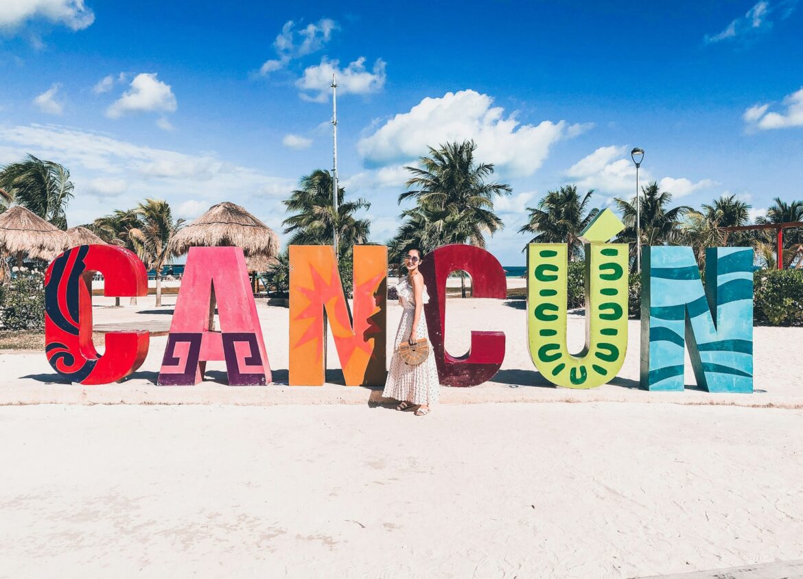 baikang-yuan-knggAPBqEXE-unsplash cancún summer