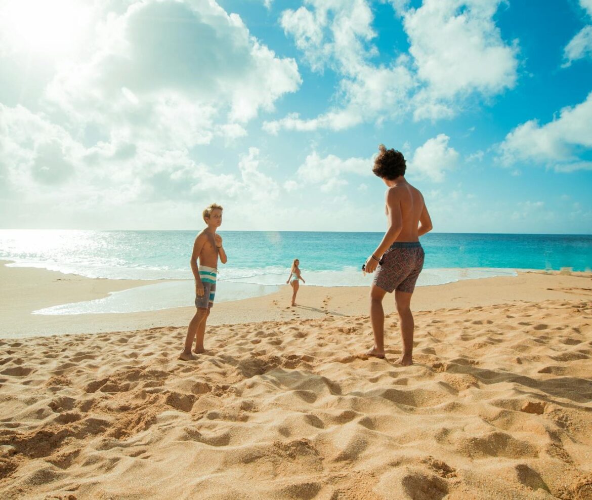 pexels-jacub-gomez-447561-1142984 family vacation