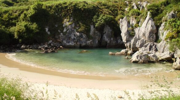 GULPIYURI BEACH IN SPAIN