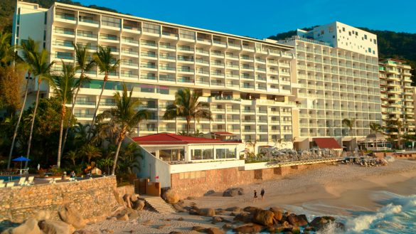 RESORT BY THE SEA