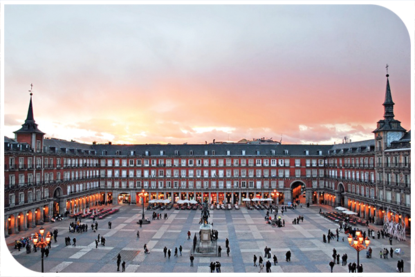 Plaza Mayor | via traveldigg
