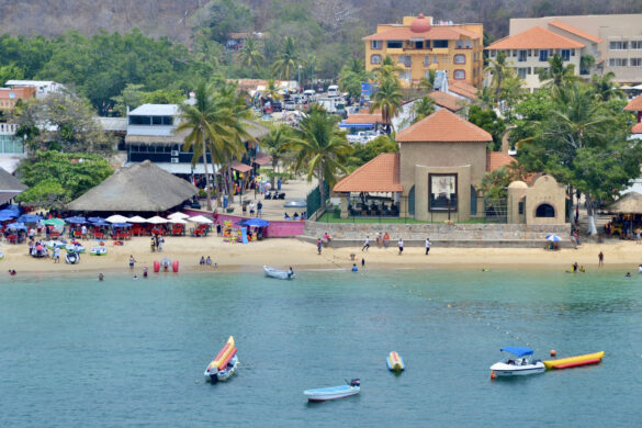 Playa Santa Cruz, Huatulco Mexico Playa Santa Cruz, Huatulco Mexico