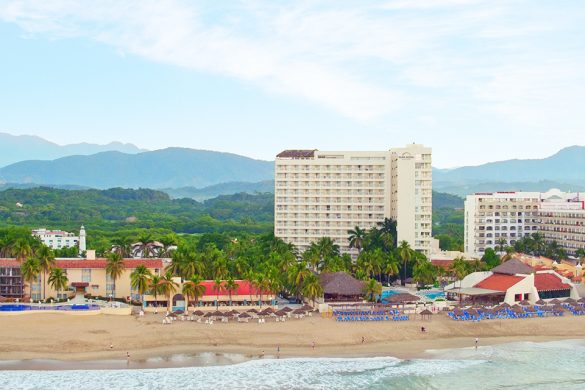 royal-holiday-aerea-ixtapa-zihuatanejo