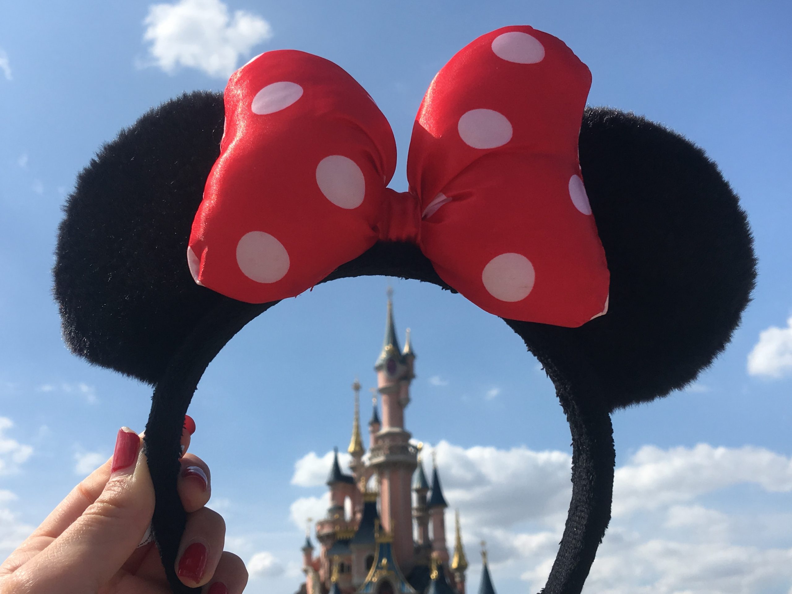 Disney -Minnie Mouse