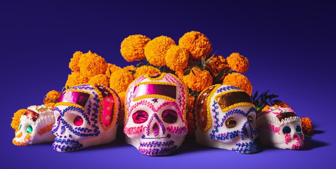 royal-holiday-adorno-de-calaveras