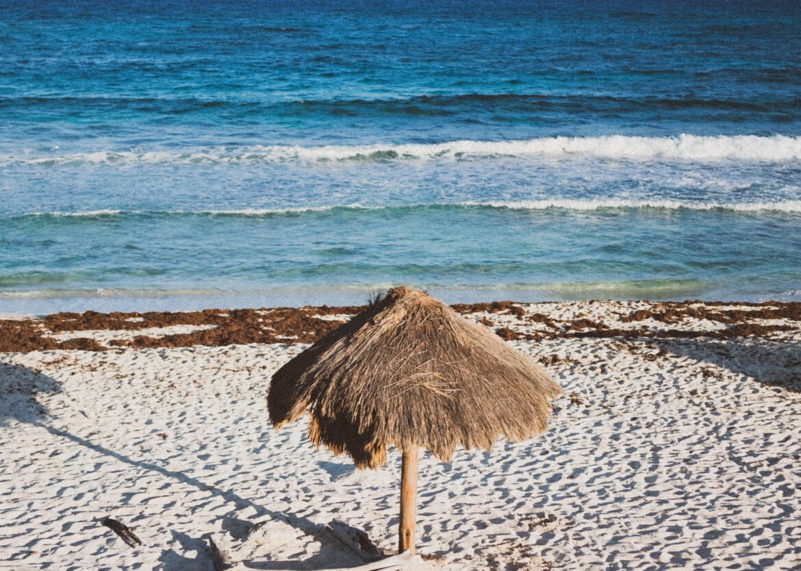 sergio-r-ortiz-JlaxGls46WM-unsplash cozumel