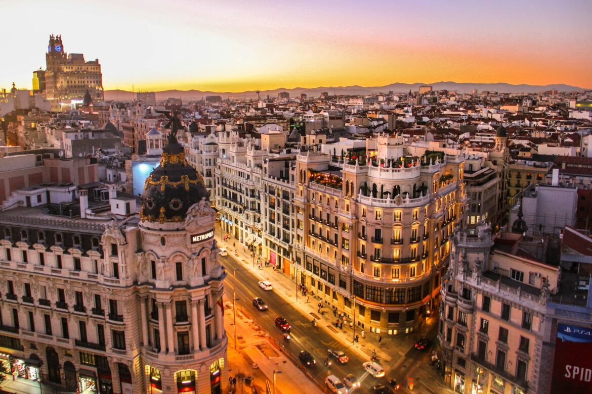 florian-wehde-WBGjg0DsO_g-unsplash Qué hacer en Madrid