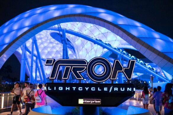 TRON LIGHTCYCLE RUN