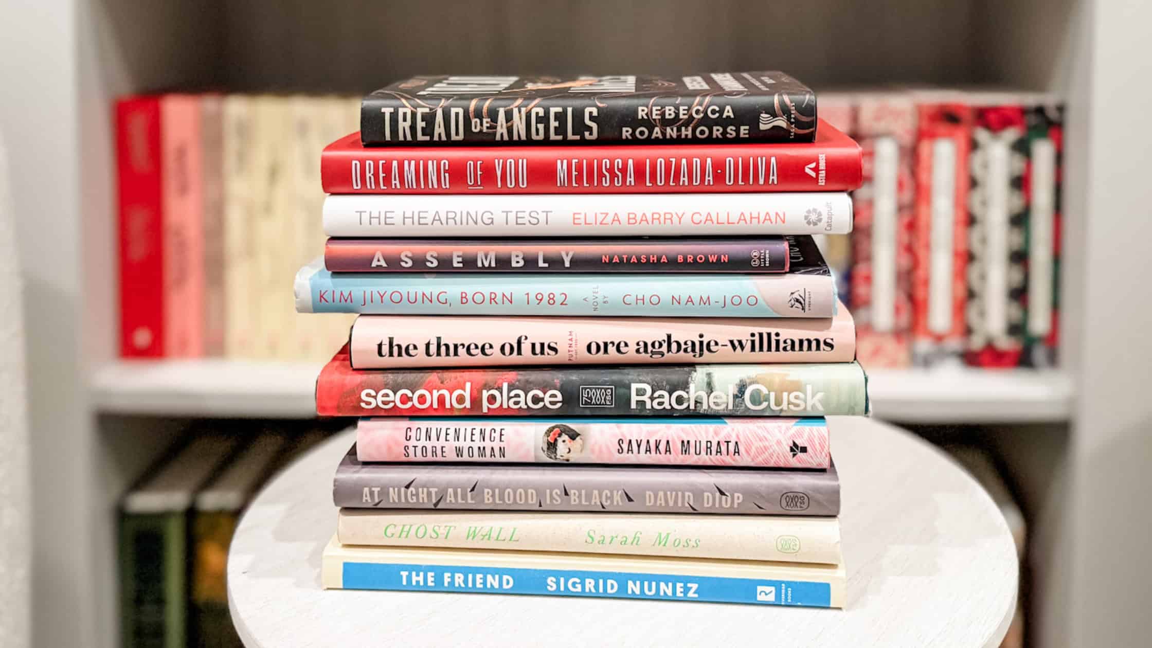 BiblioLifestyle-Stack-of-short-books-perfect-to-read-in-a-single-day