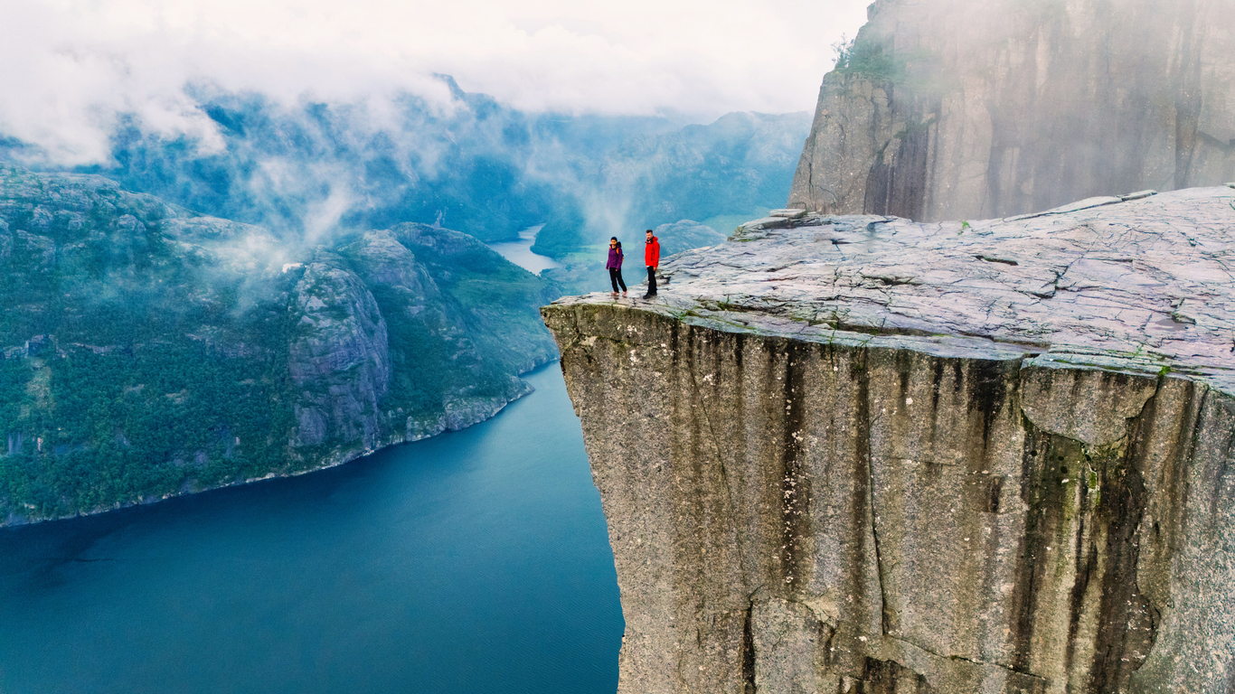 PREIKESTOLEN, noruega